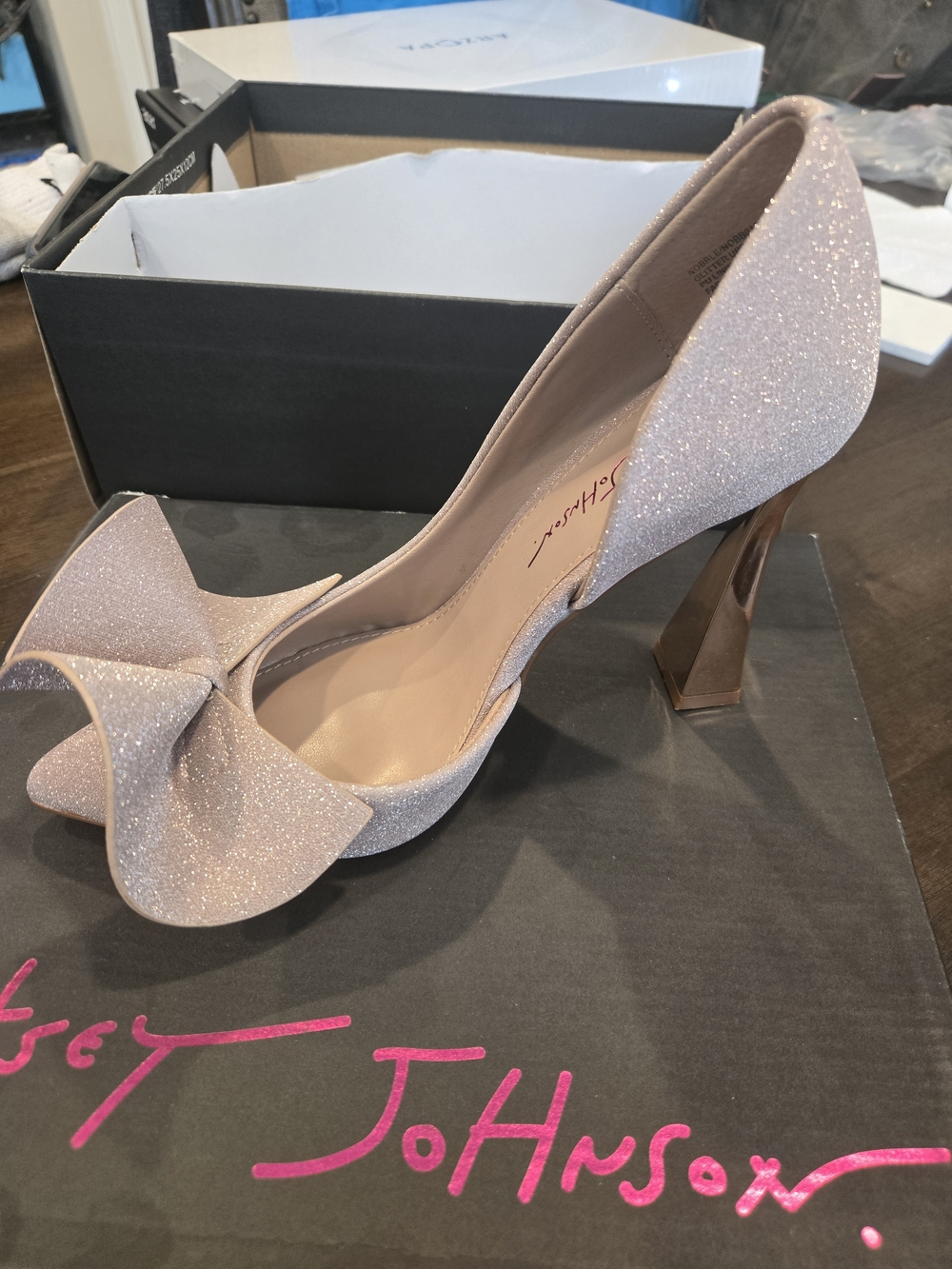 Betsey Johnson Nude Pink Glitter Pointed-Toe Bow Pumps - Picture 4 of 9
